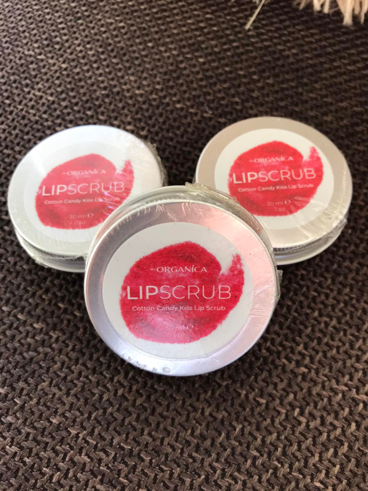 Скраб за устни с вкус на захарен памук 30 ml